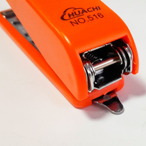 Степлер Huachi 516